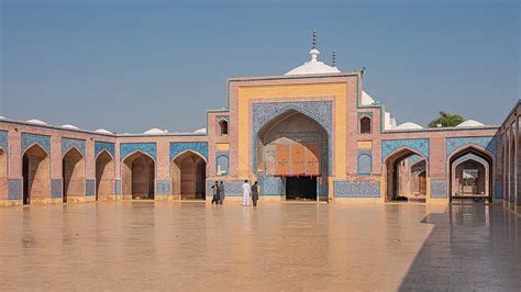  Shah Jahan Mosque: สถาปัตยกรรม Mughal ที่งดงามและประวัติศาสตร์อันยาวนาน