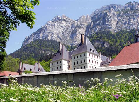 La Chartreuse de Doubs: โบสถ์เก่าแก่ที่ซ่อนความลับอันน่ามหัศจรรย์!