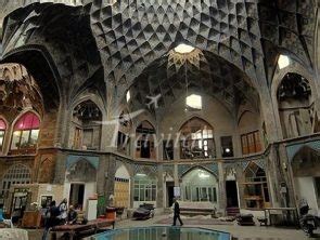  Shahzadeh Emambarghe Mausoleum: Historical Splendor and Exquisite Architecture!