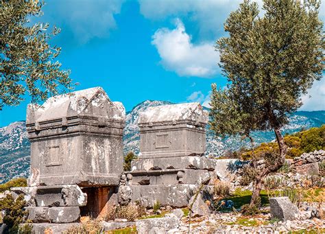 Xanthos Antik Kenti:  The Whispers of Ancient Lycia Await You!